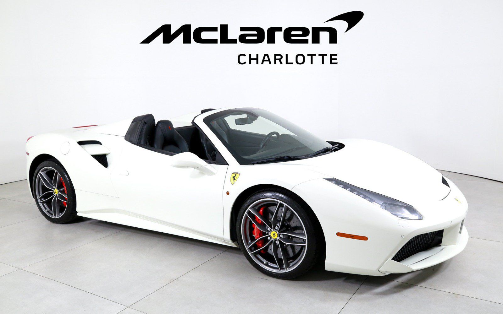 Used 2019 Ferrari 488 Spider RWD image 2
