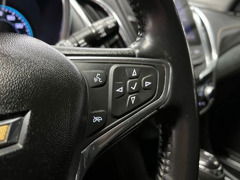 Used 2021 Chevrolet Equinox Premier image 25