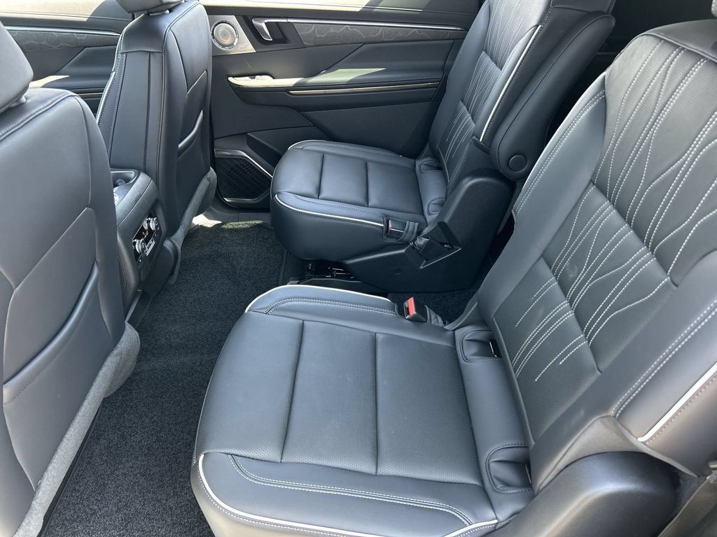Used 2026 Buick Enclave Avenir w/ Super Cruise Package FWD image 26
