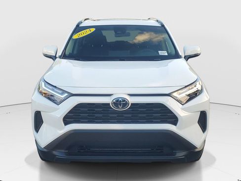 Used 2024 Toyota RAV4 XLE w/ Convenience Package image 2