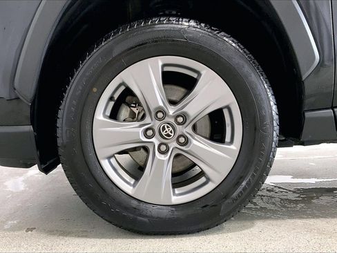 Used 2024 Toyota RAV4 XLE FWD image 8