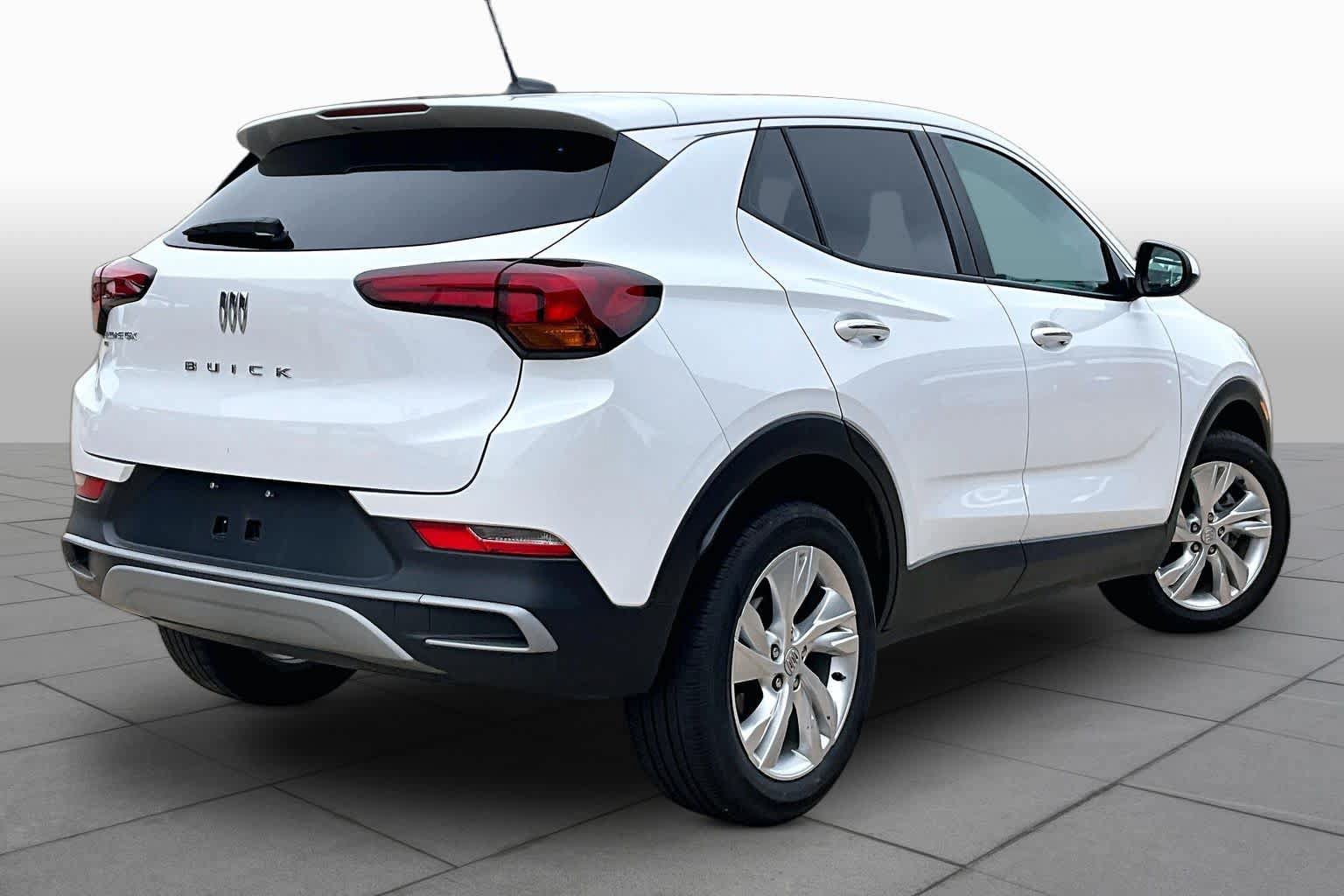 Used 2025 Buick Encore GX Preferred AWD/4WD image 13