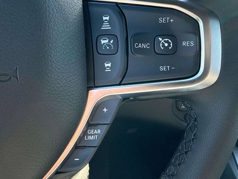 New 2026 RAM 1500 4x4 Crew Cab image 23