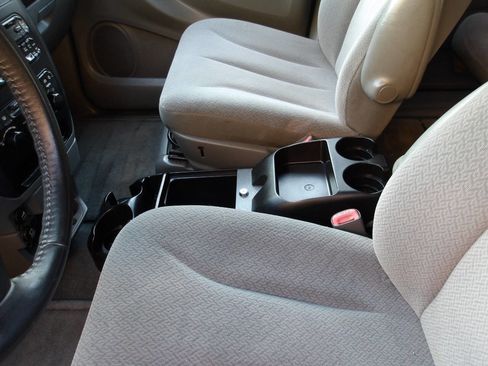 Used 2006 Dodge Grand Caravan SXT image 14