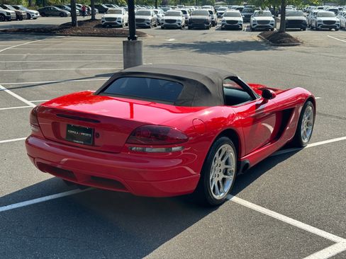 Used 2003 Dodge Viper SRT-10 RWD image 26