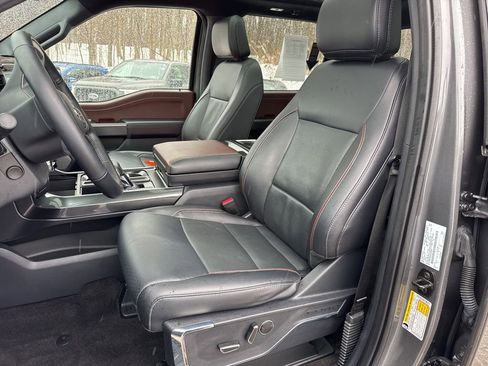 Used 2022 Ford F150 Lariat w/ Equipment Group 502A High image 3