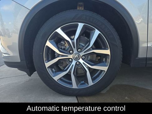 Used 2023 Acura MDX SH-AWD w/ Technology Package image 9