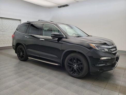 Used 2018 Honda Pilot Touring image 11