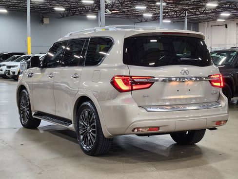 Used 2023 INFINITI QX80 Sensory w/ Cargo Package AWD/4WD image 11