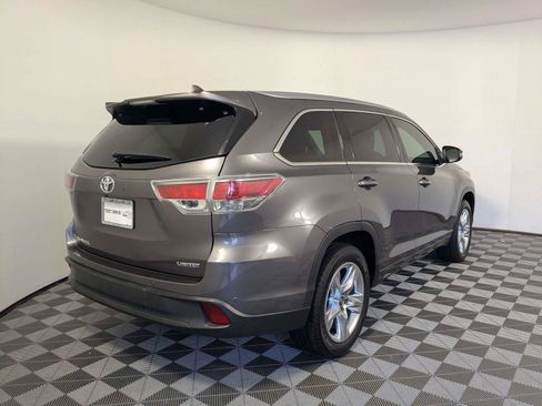 Used 2016 Toyota Highlander Limited FWD image 5