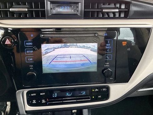 Used 2017 Toyota Corolla LE FWD image 13