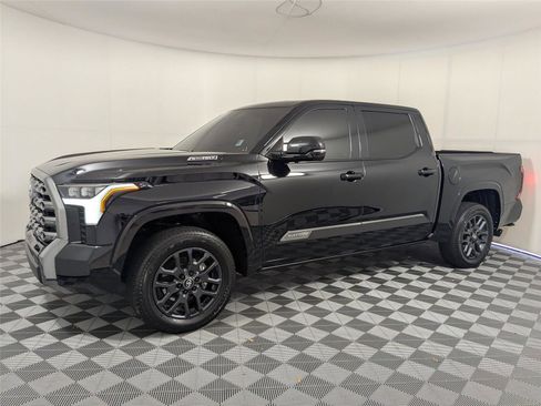 Used 2025 Toyota Tundra Platinum image 1
