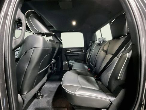 New 2026 RAM 2500 Laramie AWD/4WD image 12