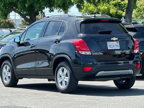 Used 2022 Chevrolet Trax LT w/ Driver Confidence Package AWD/4WD image 6