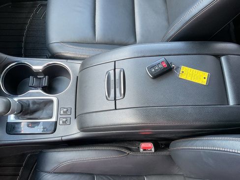 Used 2015 Toyota Highlander XLE AWD/4WD image 26
