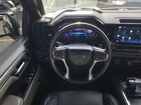 Used 2022 Chevrolet Silverado 1500 ZR2 w/ Technology Package image 29