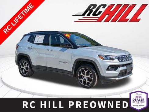 Used 2024 Jeep Compass Limited image 1