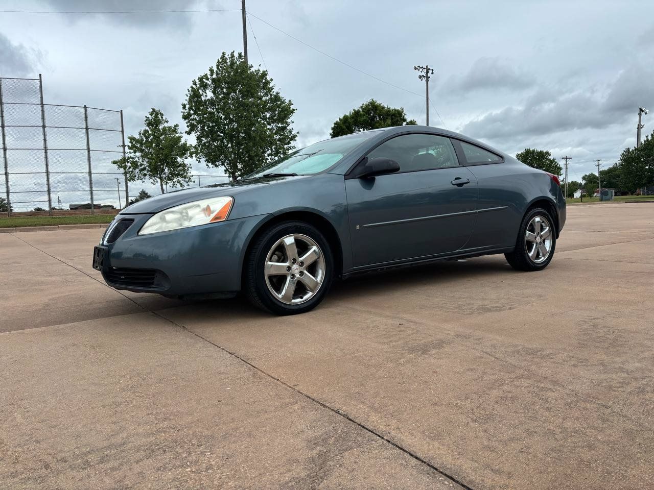 Used 2006 Pontiac G6 GT FWD image 2