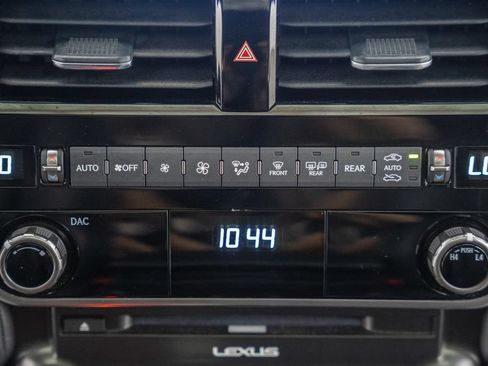 Used 2022 Lexus GX 460 Premium w/ Premium Plus Package AWD/4WD image 24
