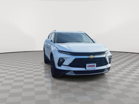 Certified 2023 Chevrolet Blazer LT AWD/4WD image 3