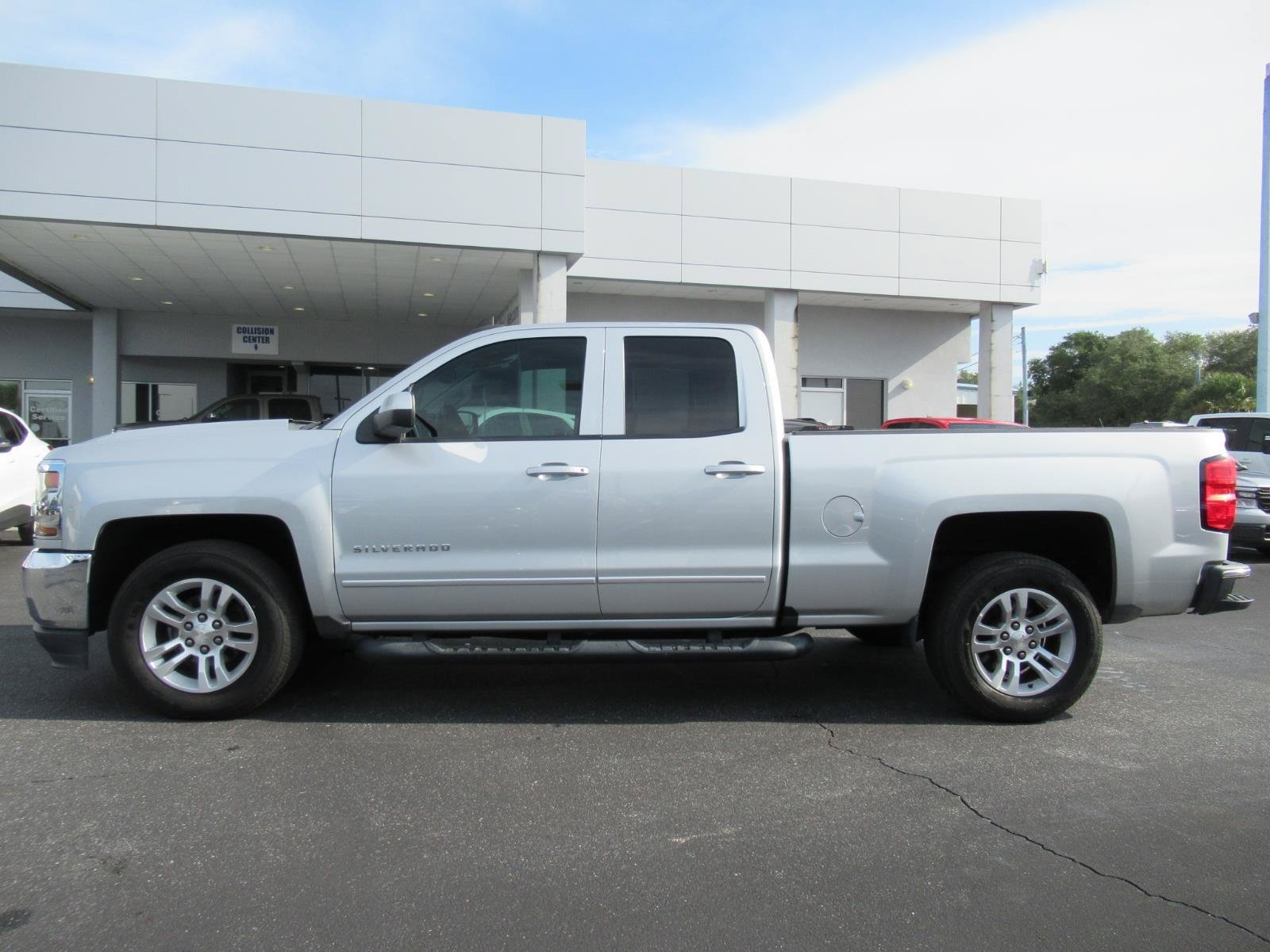 Used 2017 Chevrolet Silverado 1500 LT w/ All Star Edition RWD image 2
