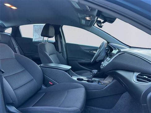 Used 2024 Chevrolet Malibu LT image 15
