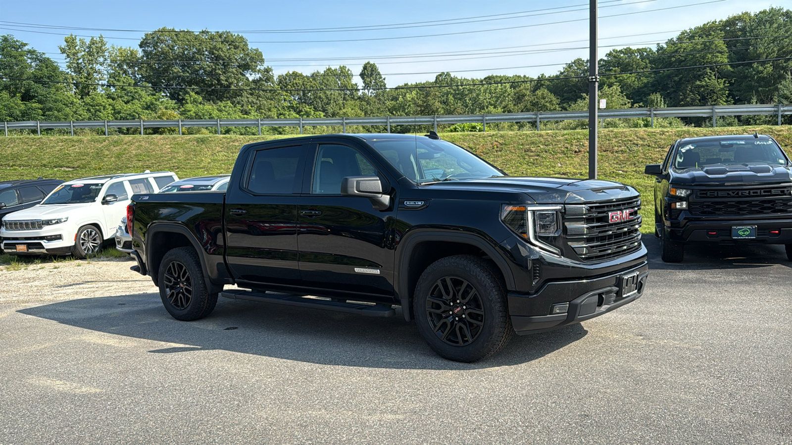 Certified 2025 GMC Sierra 1500 Elevation AWD/4WD image 2