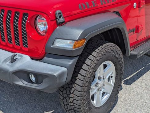 Used 2020 Jeep Gladiator Sport w/ Quick Order Package 24S AWD/4WD image 9