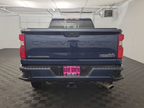 Used 2021 Chevrolet Silverado 2500 High Country w/ Technology Package image 8