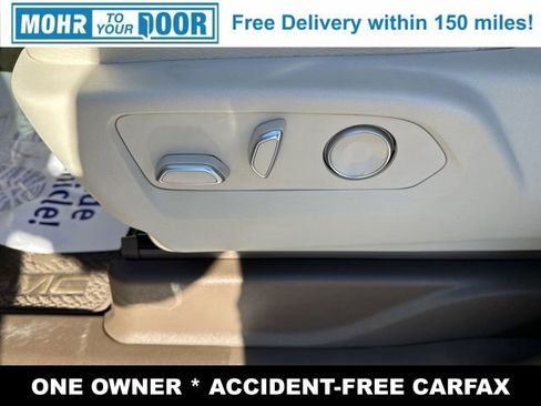 Used 2021 GMC Yukon Denali w/ Denali Premium Package image 14