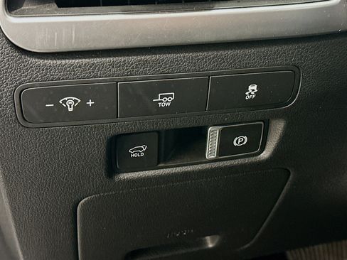 Used 2025 Hyundai Palisade SEL image 17