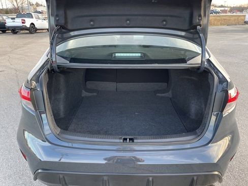 Used 2025 Toyota Corolla SE image 58