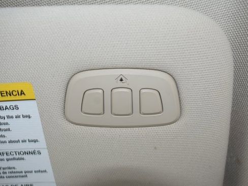 Used 2022 Ford Explorer Platinum w/ Equipment Group 601A AWD/4WD image 39