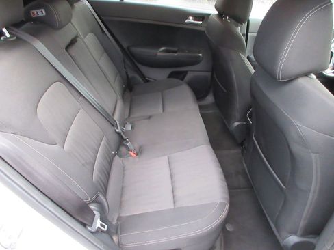 Used 2017 Kia Sportage LX FWD image 18