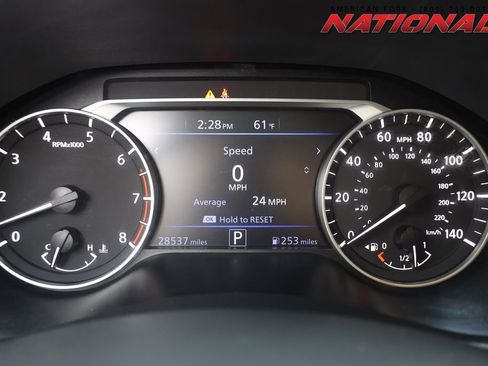 Used 2022 Nissan Altima 2.5 SV AWD/4WD image 14