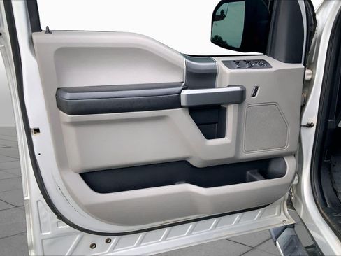 Used 2018 Ford F150 XLT w/ Equipment Group 302A Luxury AWD/4WD image 20