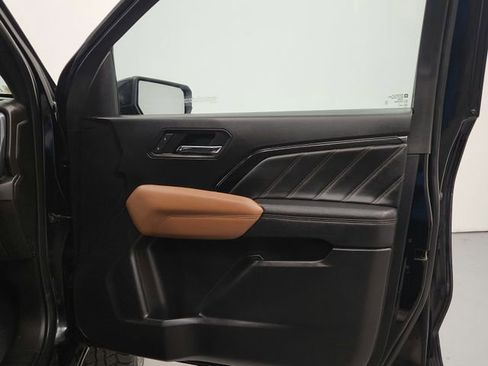 Used 2023 GMC Canyon AT4 image 24