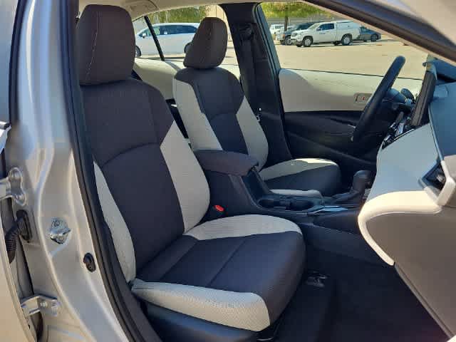 Used 2026 Toyota Corolla LE FWD image 18