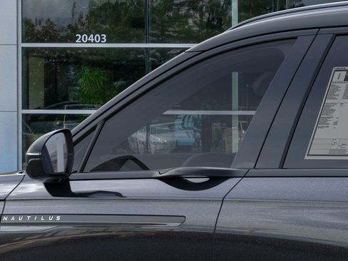 New 2026 Lincoln Nautilus Reserve image 20