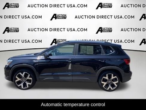 Used 2023 Volkswagen Taos SEL AWD/4WD image 3
