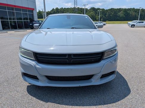 Used 2022 Dodge Charger SXT w/ Driver Convenience Group RWD image 8