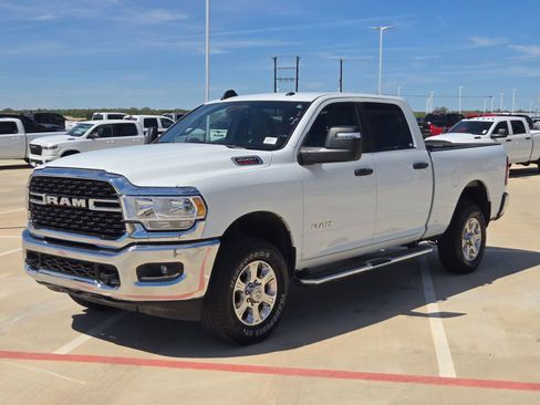 Certified 2024 RAM 2500 Big Horn AWD/4WD image 7
