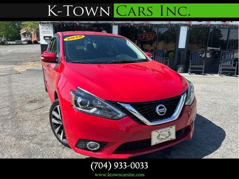 Used 2019 Nissan Sentra SR FWD image 1