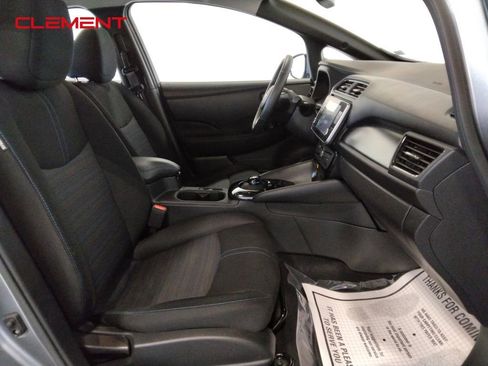 Used 2022 Nissan Leaf SV Plus image 34