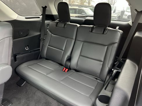 New 2025 Ford Explorer Active w/ Active Comfort Package image 26