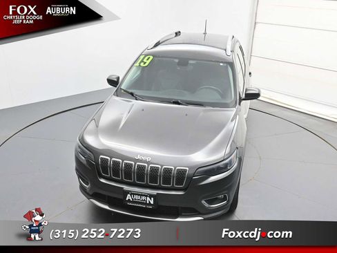 Used 2019 Jeep Cherokee Limited AWD/4WD image 28