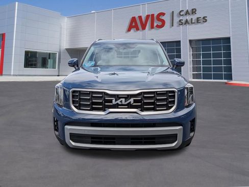 Used 2025 Kia Telluride S FWD image 2