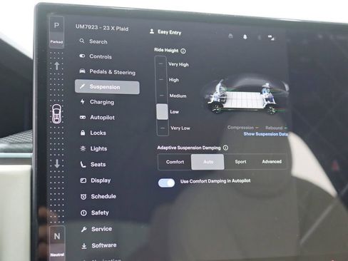 Used 2023 Tesla Model X Plaid image 21