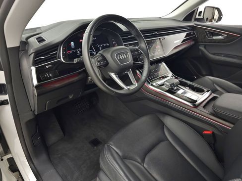 Used 2023 Audi Q8 Prestige AWD/4WD image 16