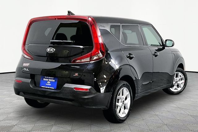 Used 2020 Kia Soul S FWD image 13